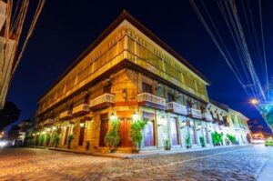 15 Best Tourist Spots in Manila: Top Attractions, History & Culture